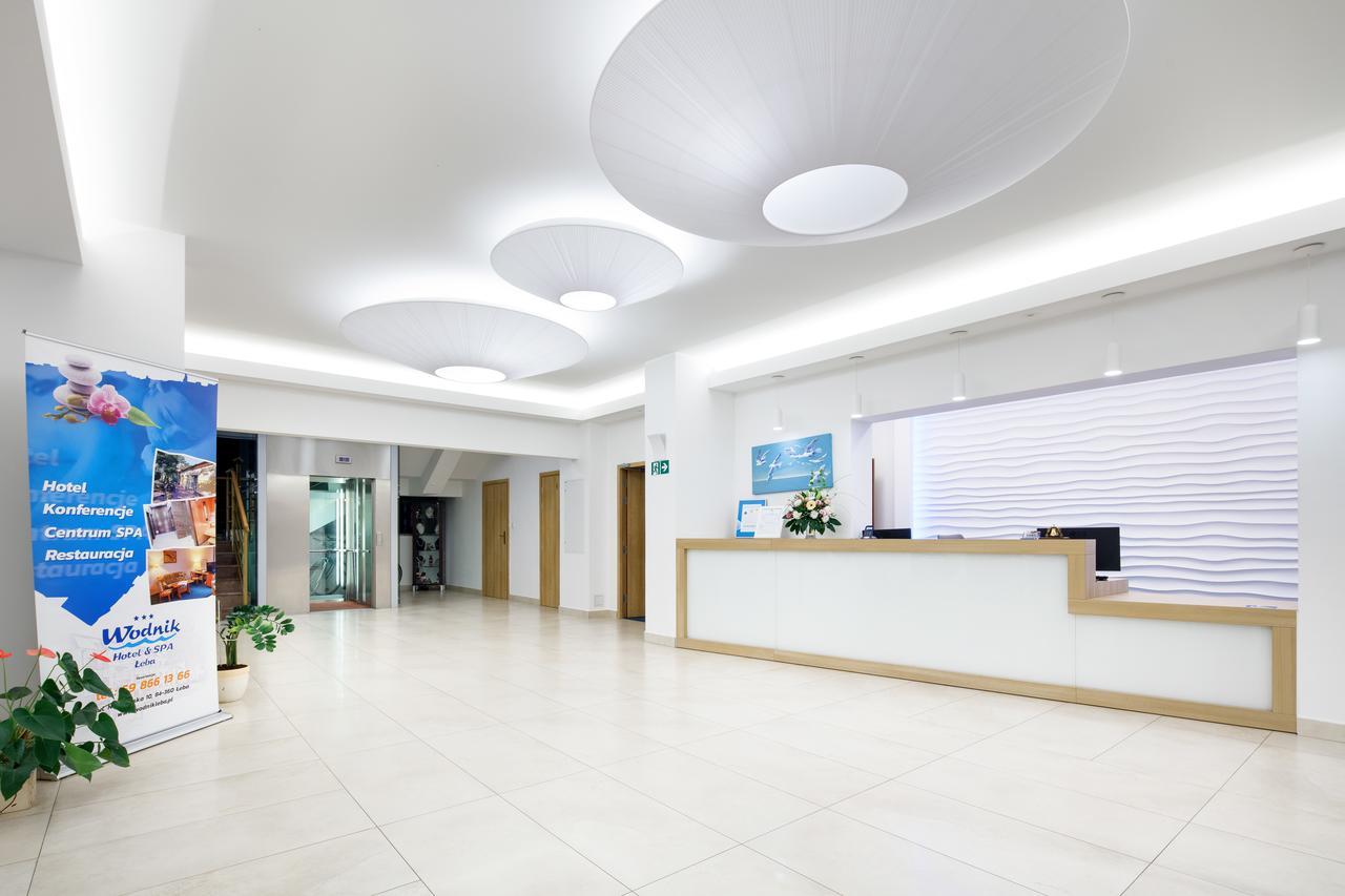 Hotel Wodnik Łeba Esterno foto