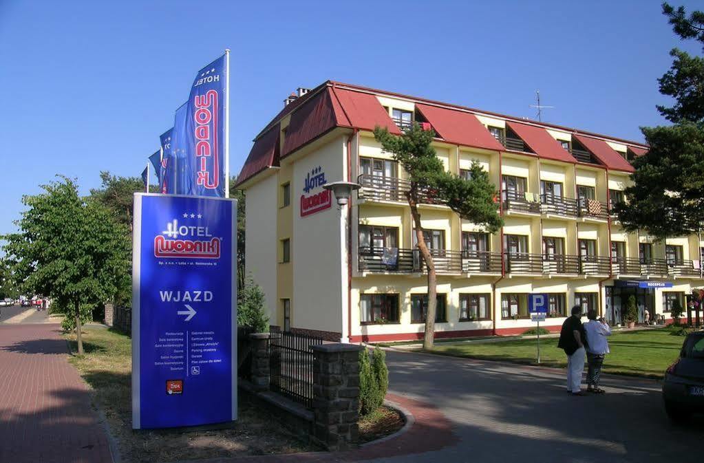 Hotel Wodnik Łeba Esterno foto